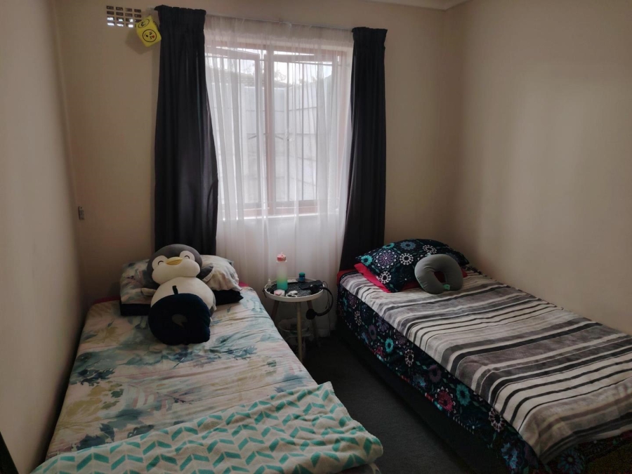 To Let 3 Bedroom Property for Rent in Windsor Park Western Cape